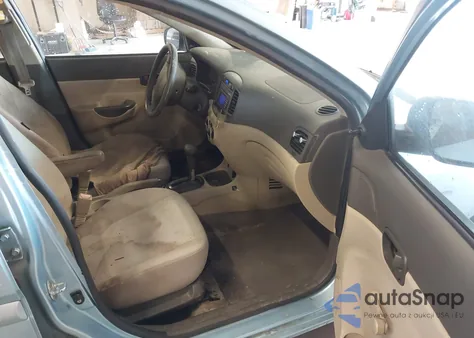 2010 Hyundai Accent Gls z USA, uszkodzony, nr VIN KMHCN4AC7AU527280